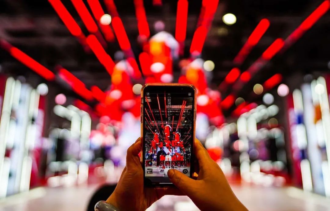 灼烁日报 | 唐遥：：构建新开展名堂，，进博会大有可为