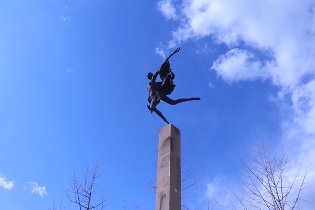 K8官网定格｜静谧春光中，，守候你的归期