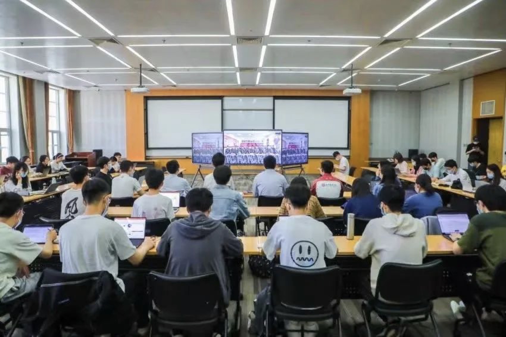 K8官网 - 天生赢家·一触即发