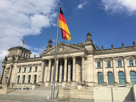 K8官网 - 天生赢家·一触即发