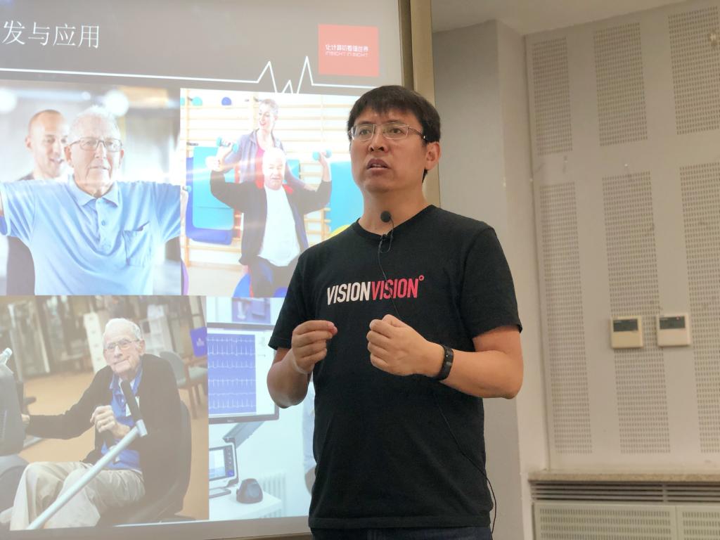 B9CEF5691AF576C300A0E50DE3F_D474E620_1270D